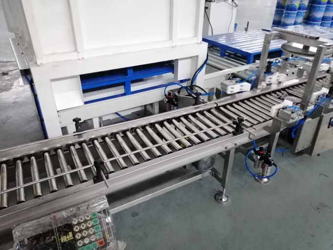 pазливоЧнaЯ мaшинa,Оборудование для налива,фасовки жидких,Автоматическая линия налива